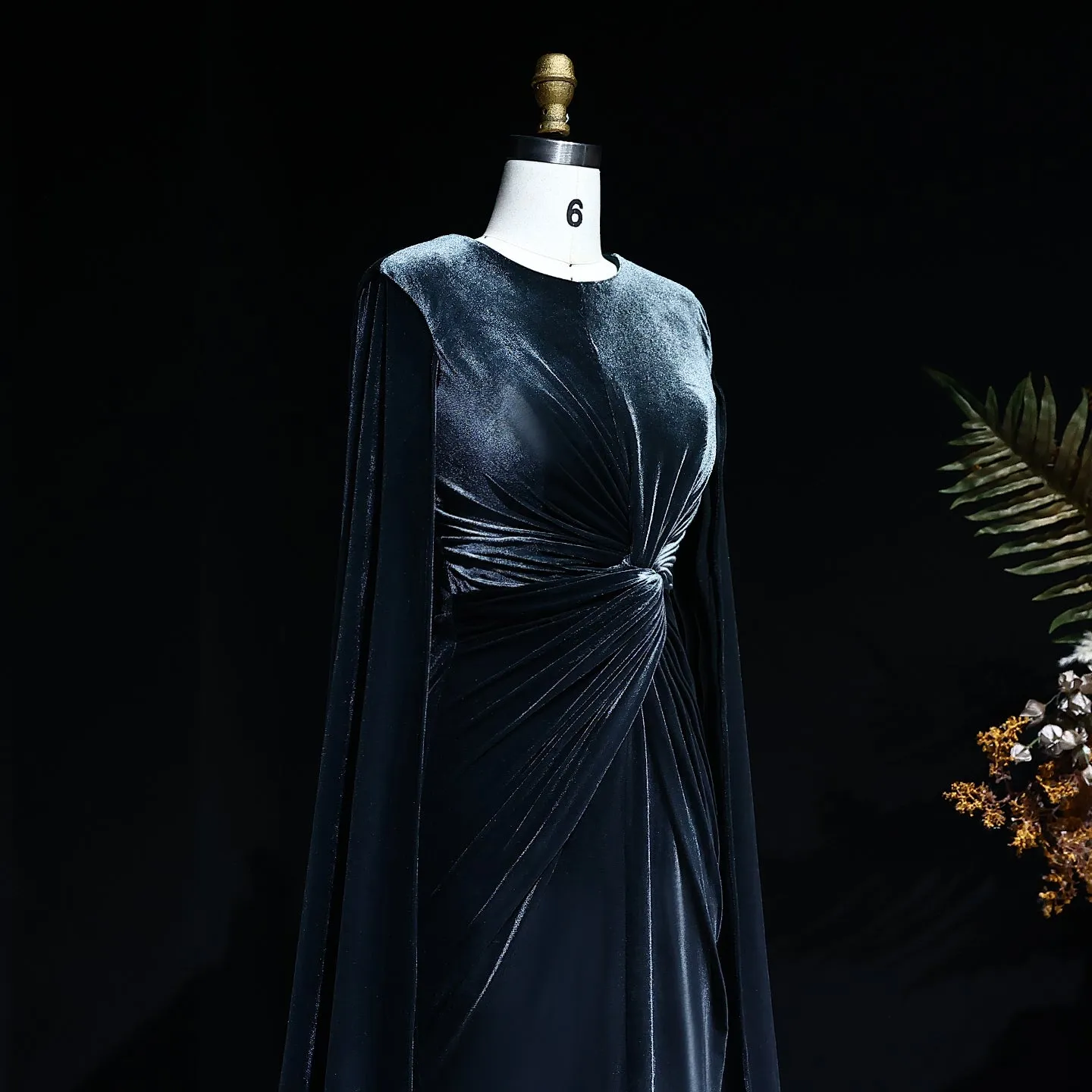 Elegant Dark Blue Velvet Evening Dress with Cape Sleeve SF243