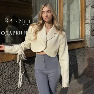 Fashionkova Viha Crop Blazer